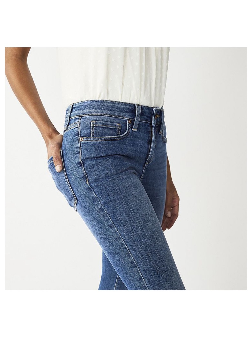 LC Lauren Conrad Blue Barely Bootcut Jeans size 6 short - Picture 3 of 8